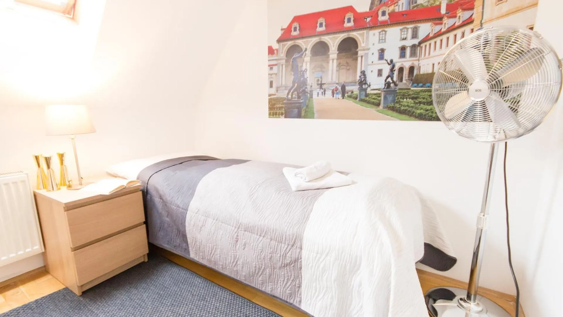 Kozi Loft Residence Prague Old Town شقة